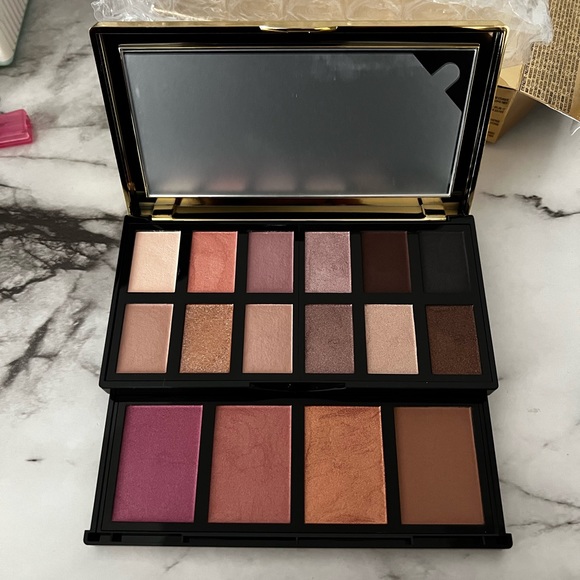 Lancôme Limited Edition Holiday 2022 Palette - Picture 5 of 8